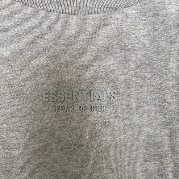 Fear of God Essentials Tee Core Heather FW23 - Picture 2 of 7
